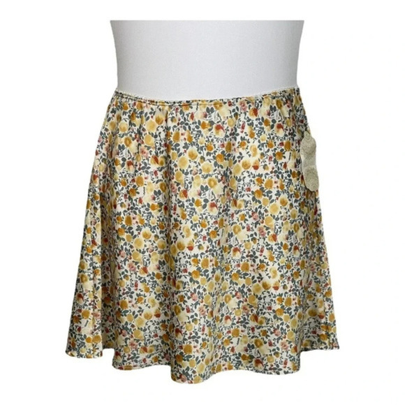 Floral Altar’d State‎ mini skater skirt - Picture 1 of 6